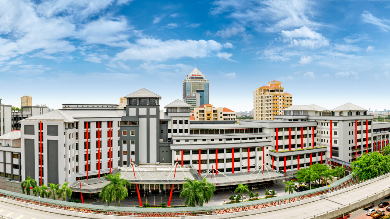 SURPRISING SELANGOR: CATCH FEELINGS AND FLIGHTS 17