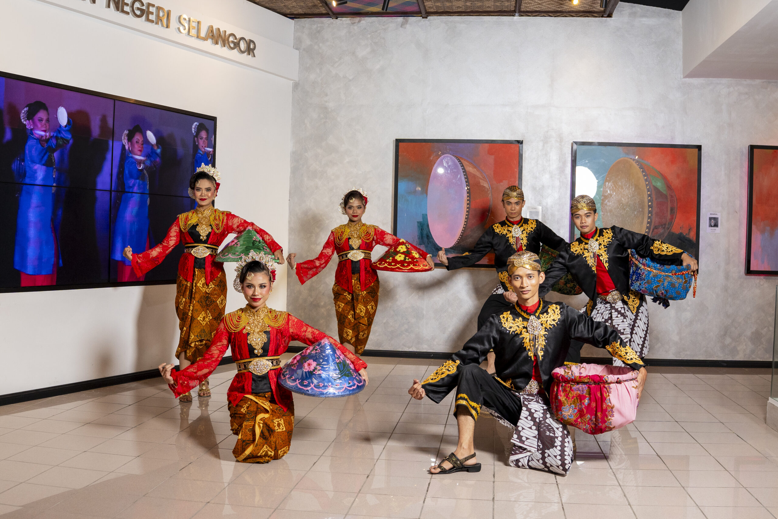 SURPRISING SELANGOR: CATCH FEELINGS AND FLIGHTS 22
