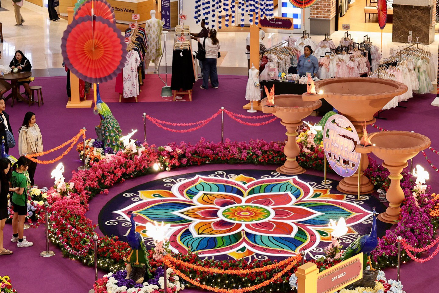 DEEPAVALI: DAZZLING DECORATIONS ACROSS SELANGOR'S MALLS 1