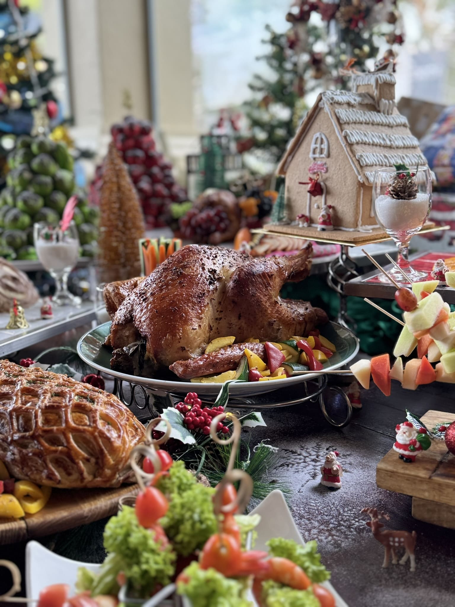 A Sparkling Christmas & New Year Feast Awaits at Concorde Hotel! 11