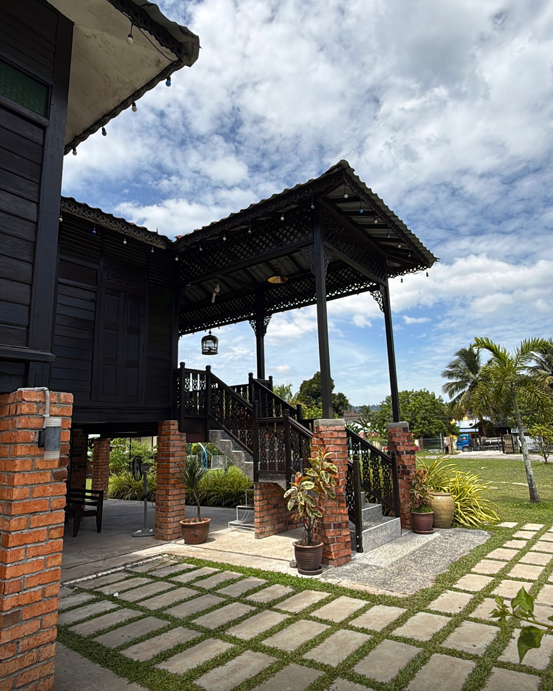 Best Places for Raya OOTD in Selangor 9